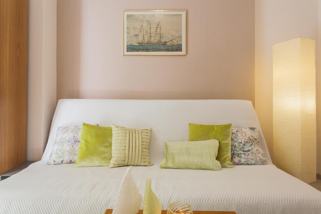 Central Apartment At Plaka 1 Bed For 2 Pers Athens Ngoại thất bức ảnh